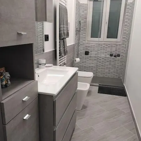 Apartment Dream- Ristrutturato A Genoa